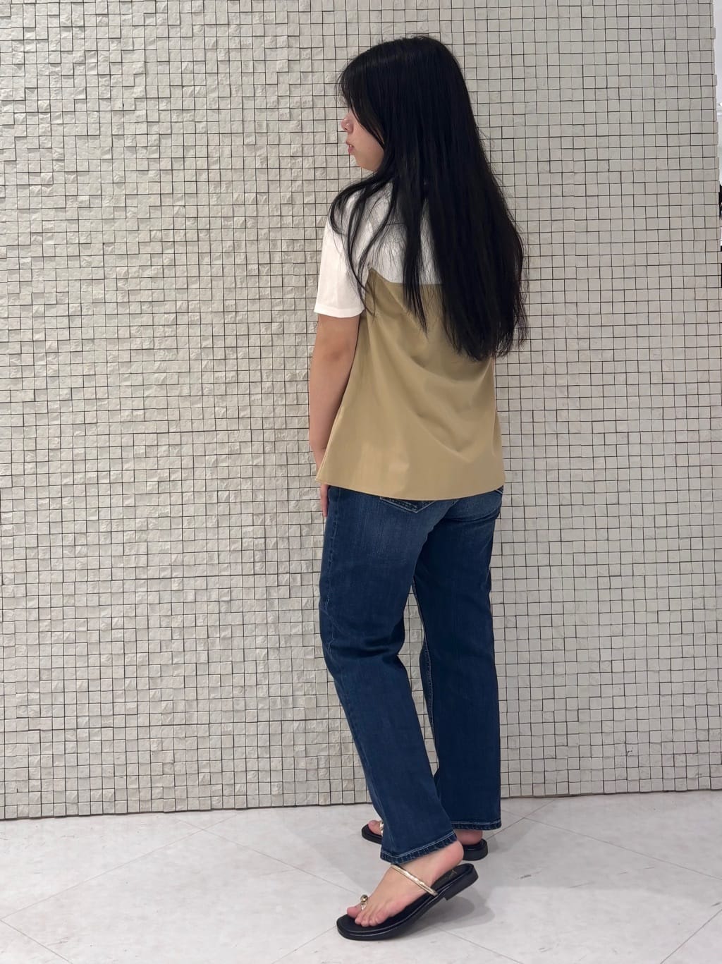 MEGUMIさんの「INDIVI｜【洗える】ビスチェレイヤード風トップス」を使ったコーディネート