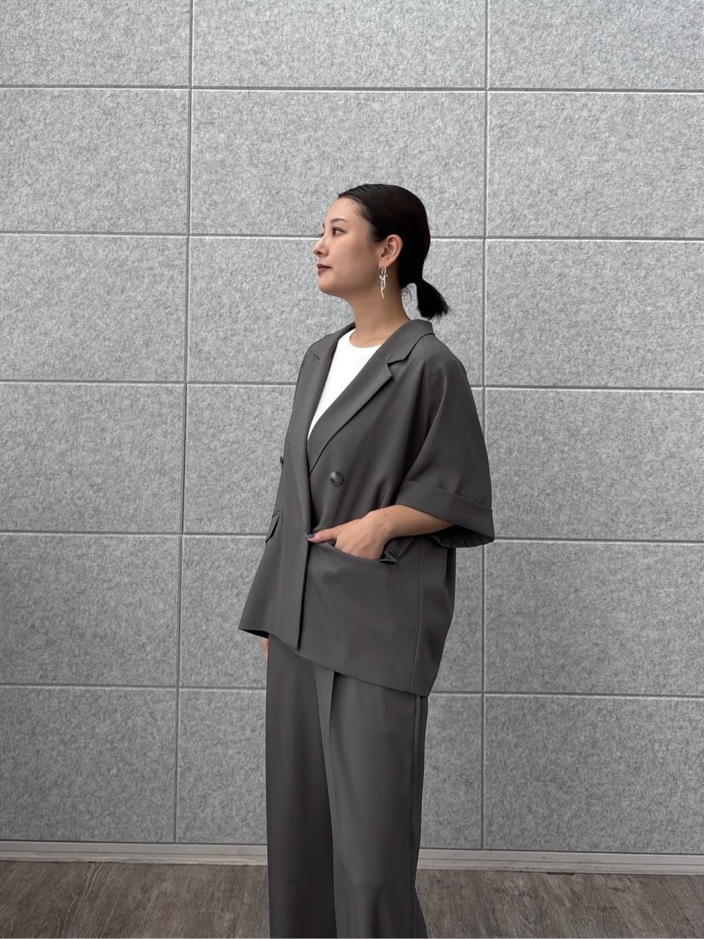 ayanoさんの「INDIVI｜キャミセットカットソー」を使ったコーディネート