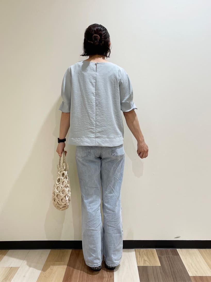 しーさんさんの「OPAQUE.CLIP｜《8色展開／XS-LLサイズ》タックパフスリーブブラウス【洗濯機洗い可／吸水速乾／防シワ／抗ピル】」を使ったコーディネート