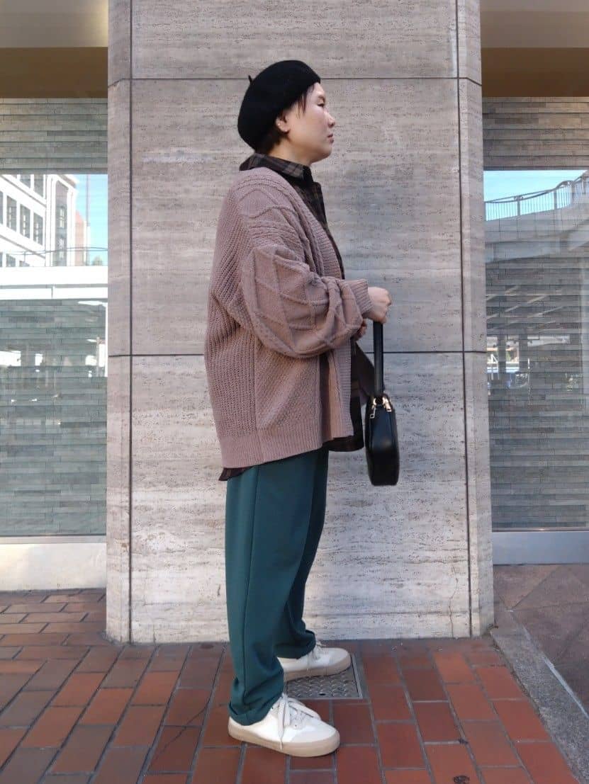 ヒロコジさんの「SHOO･LA･RUE｜ラメ入りバスクベレー」を使ったコーディネート