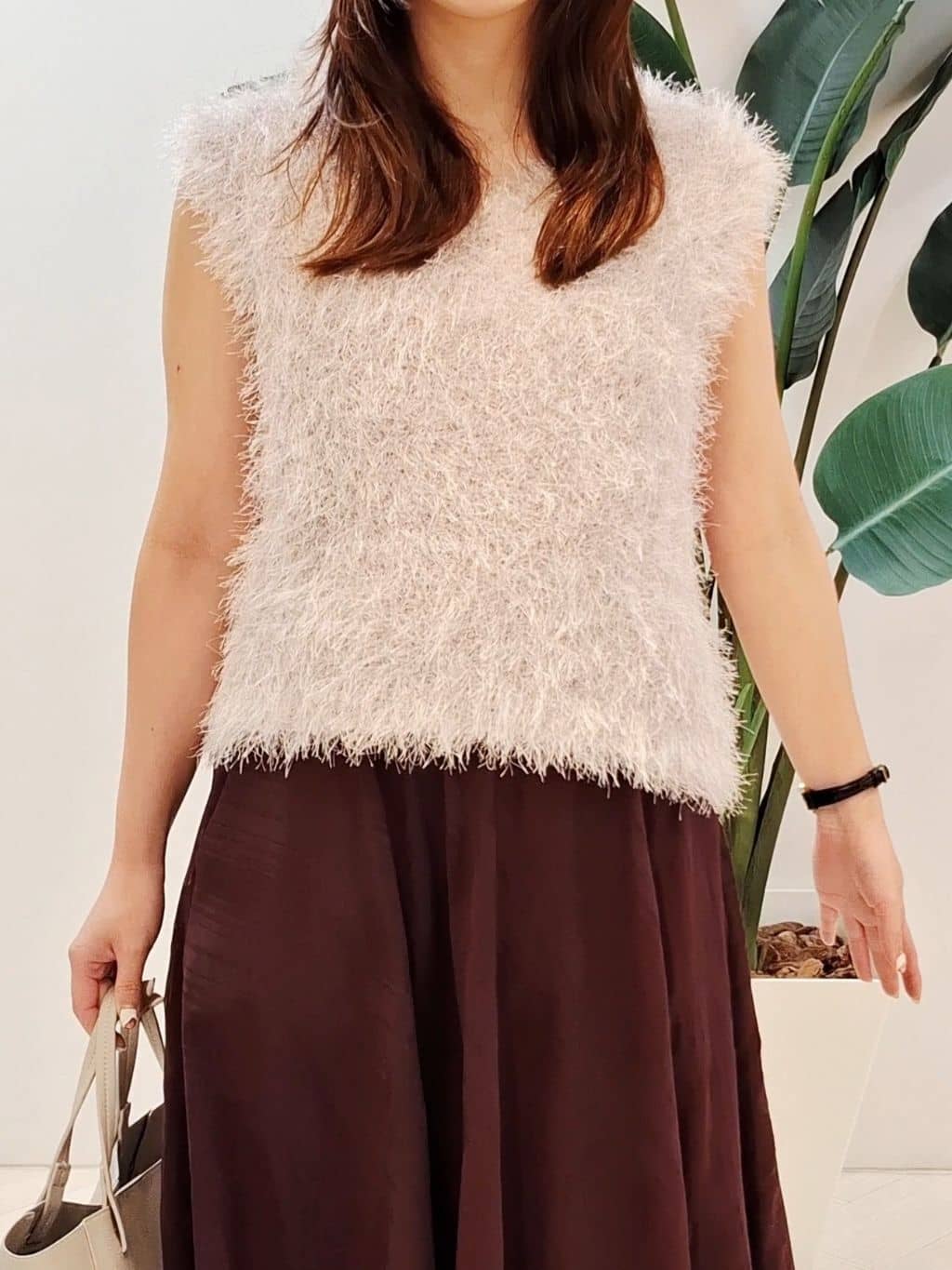 YuKaRiさんの「UNTITLED｜フェザーモールニットベスト」を使ったコーディネート