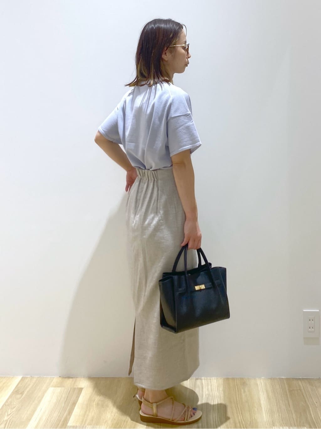 えりさんの「OPAQUE.CLIP｜スパンコールサマーニット【洗濯機洗い可／抗ピル】」を使ったコーディネート