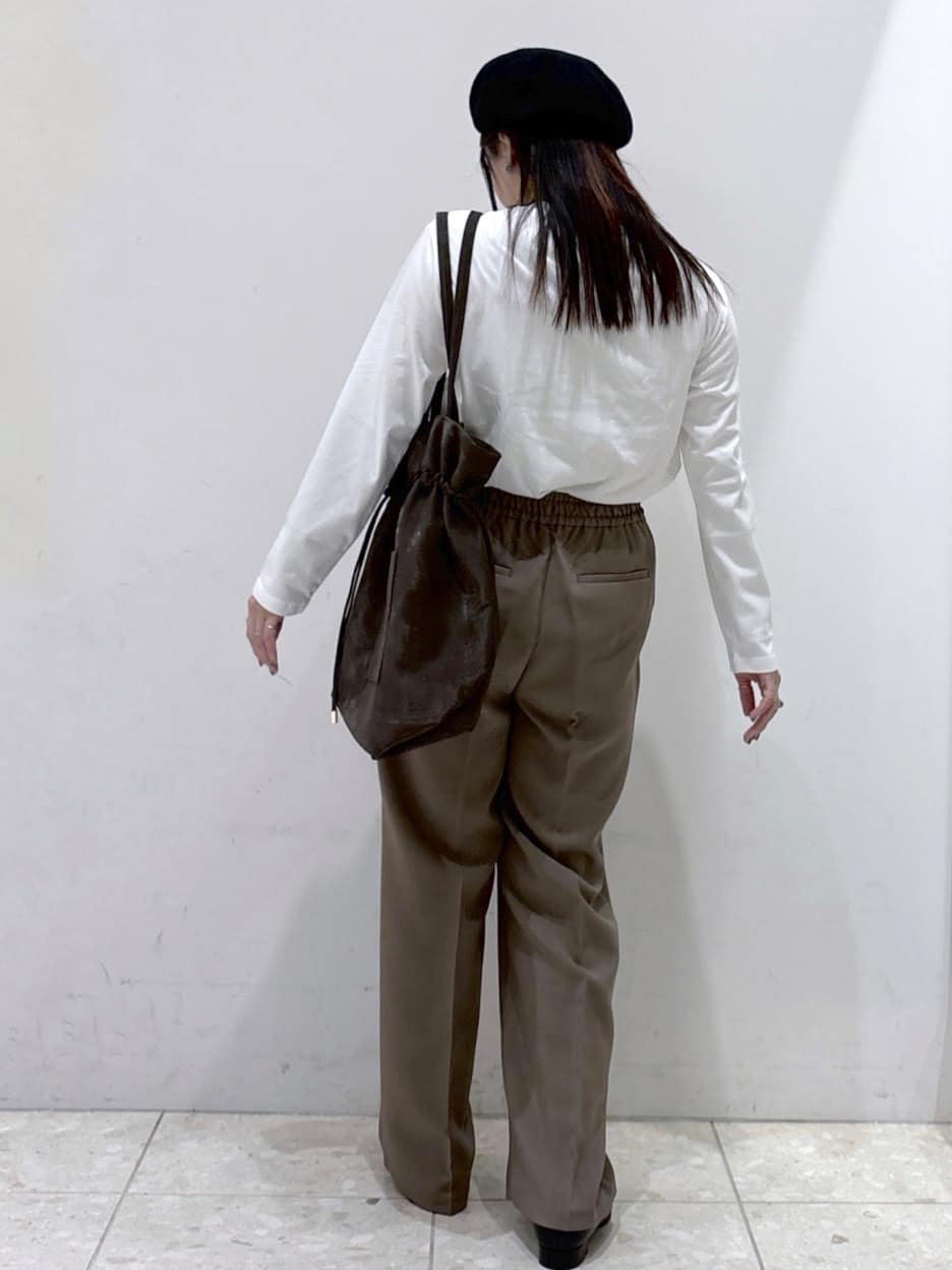 mameさんの「OPAQUE.CLIP｜ロングロゴTシャツ【洗濯機OK】」を使ったコーディネート