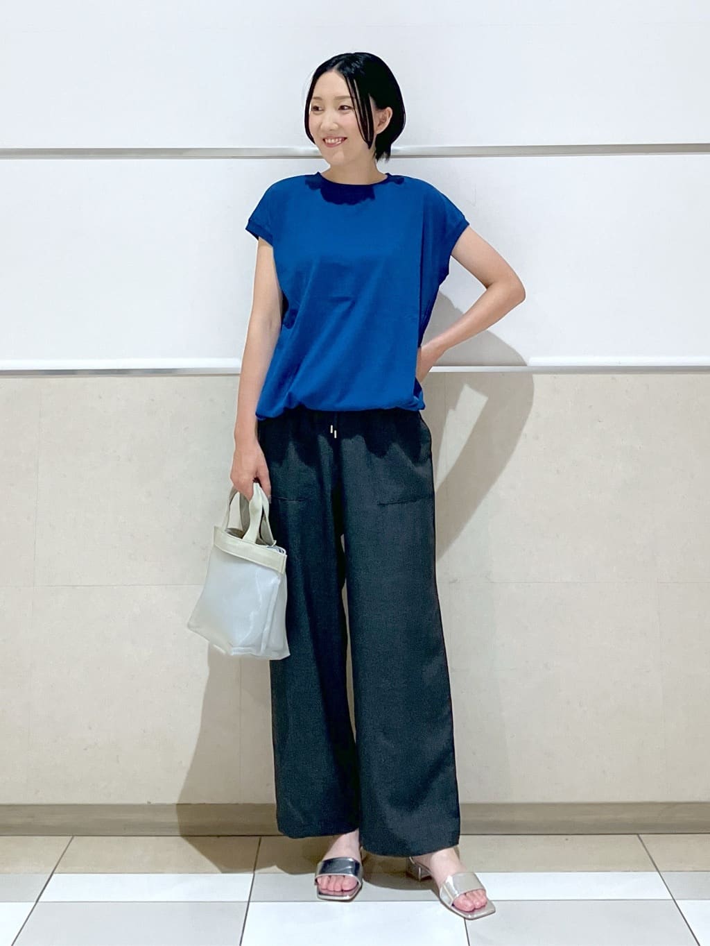 eriko さんの「Dessin｜【ウエストゴム・洗える】アウトポケットワイドパンツ（XS～L）」を使ったコーディネート