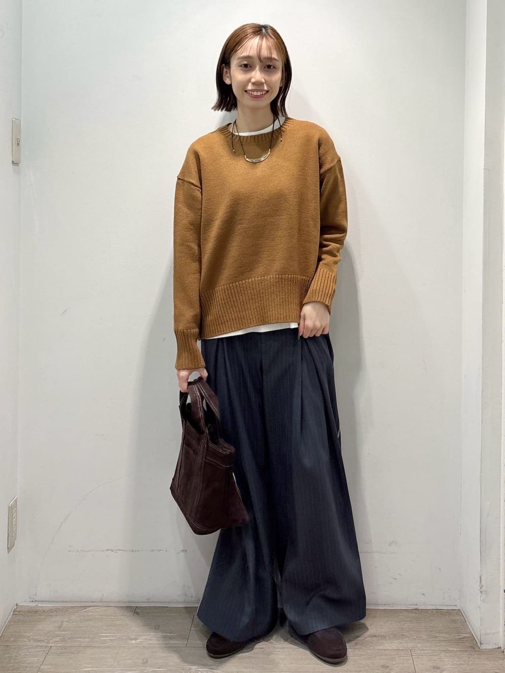 ぶまりんさんの「OPAQUE.CLIP｜【es】ピンストライプ 変形ワイドパンツ【洗濯機OK】」を使ったコーディネート