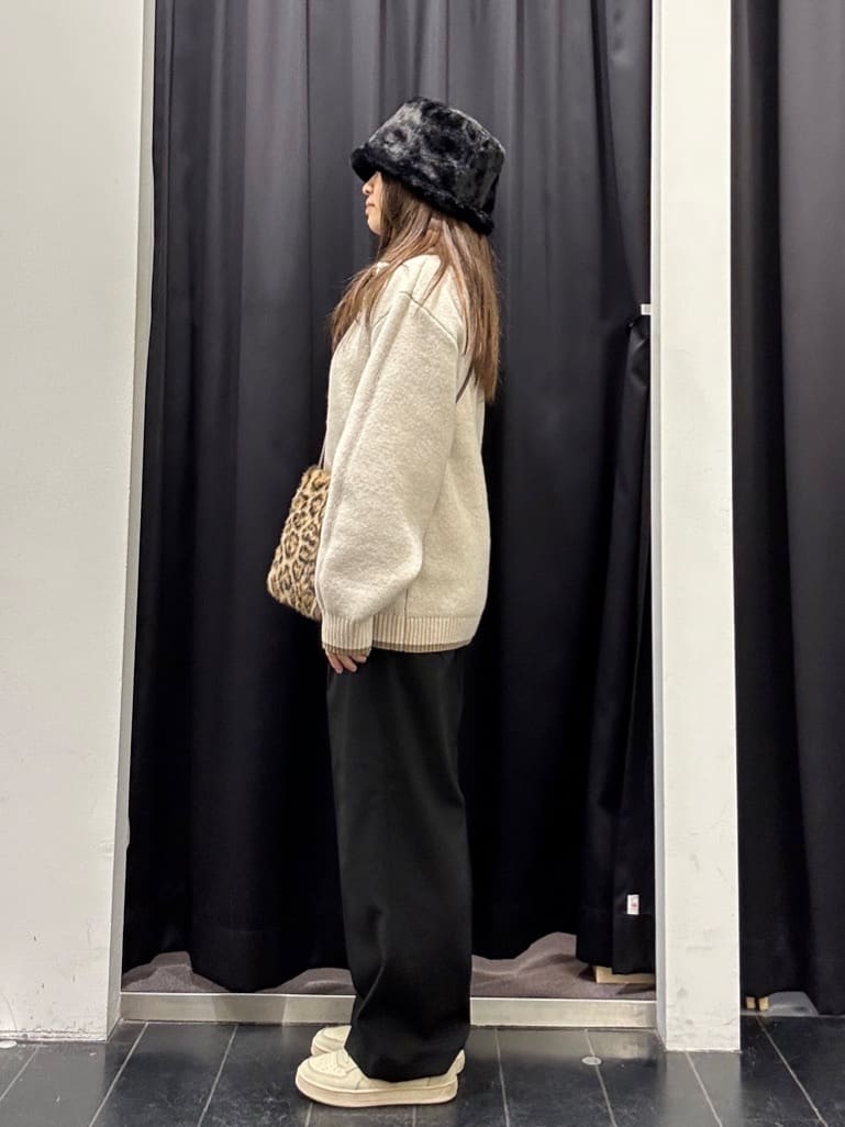 もさんの「THE SHOP TK｜【洗える】ほど良くラフで女性らしい ハーフZIPニット」を使ったコーディネート