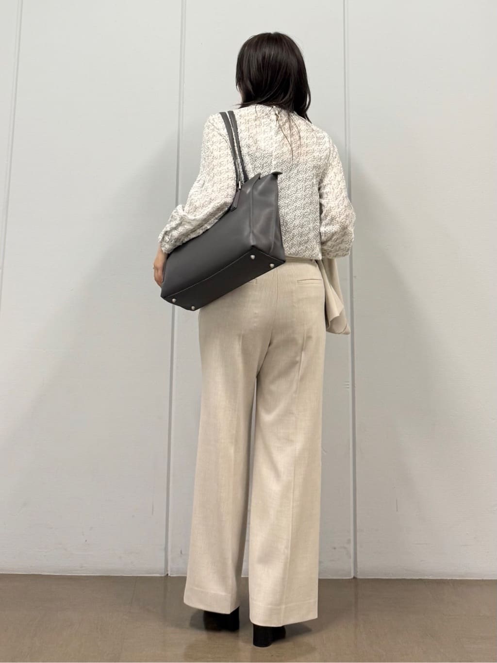 mizukiさんの「INDIVI｜【きれいめ／オフィス／イベント】フェザージャカードブラウス」を使ったコーディネート