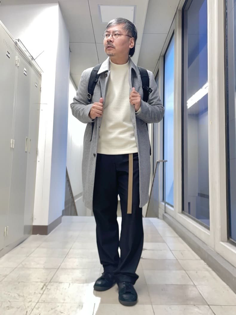 MAKOTO AIさんの「TAKEO KIKUCHI｜カシミヤブレンド ビーバー調ステンカラーコート」を使ったコーディネート