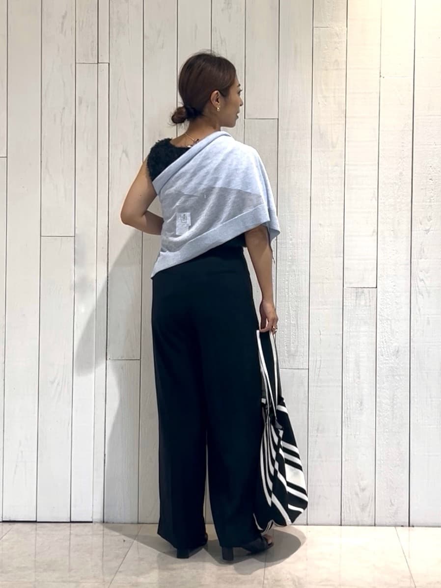 𝑹𝑶𝑴𝑰さんの「INDIVI｜【インナーとしても活躍！】フリンジジャカードチュニック」を使ったコーディネート