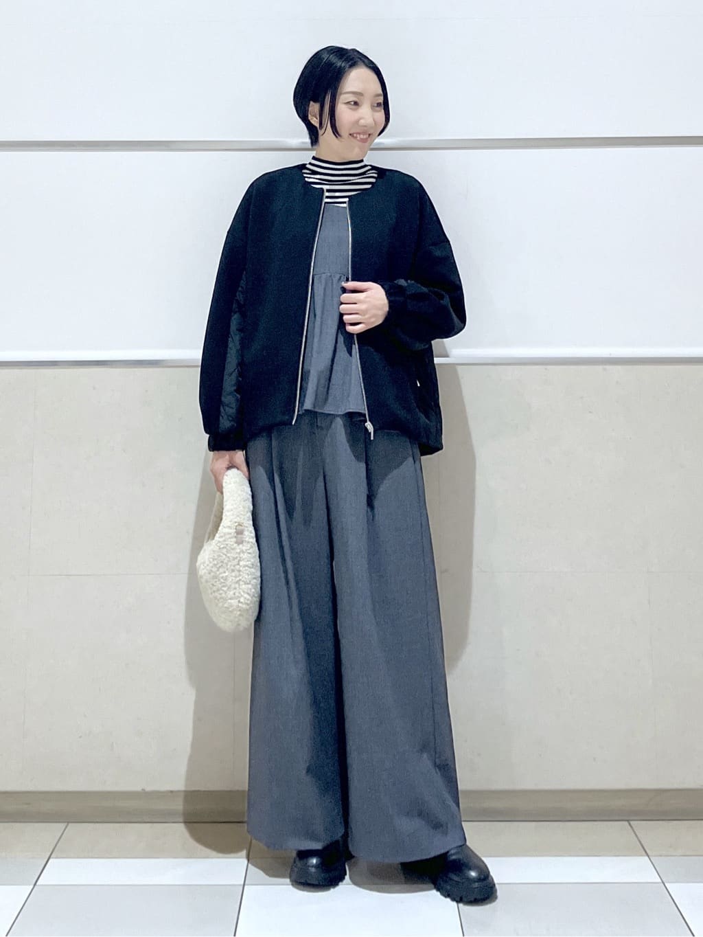 eriko さんの「Dessin｜ダンボールジップブルゾン」を使ったコーディネート