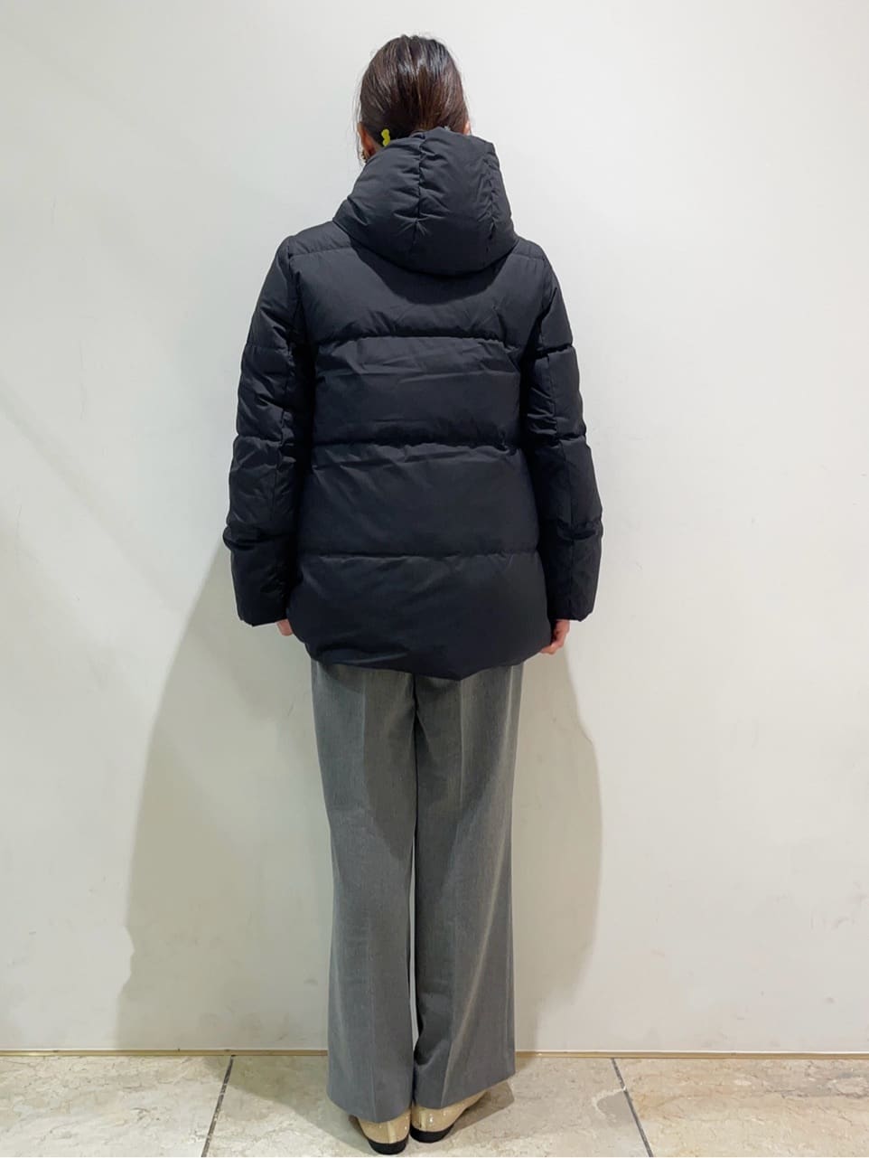 ともも。さんの「OPAQUE.CLIP｜撥水フードミドルダウンコート【防風／抗菌防臭／洗濯機OK】《S～LL》」を使ったコーディネート