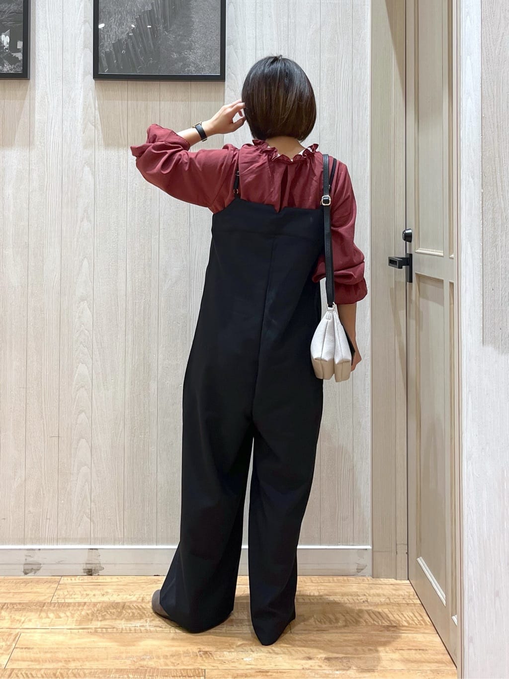 shirayuuuさんの「SHOO･LA･RUE｜【S-LL】大人カジュアルに ベアトップ風 キャミサロペット」を使ったコーディネート