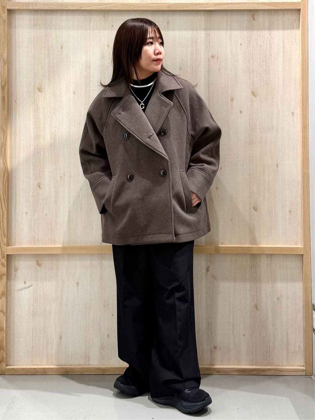 nanaさんの「THE SHOP TK｜花柄ラメジャカードニット」を使ったコーディネート