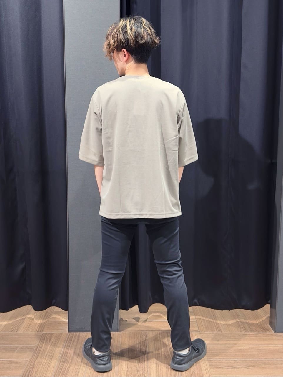 tomoyaさんの「THE SHOP TK｜五分袖カーディガン+半袖Tシャツセットアイテム 洗濯機OK」を使ったコーディネート