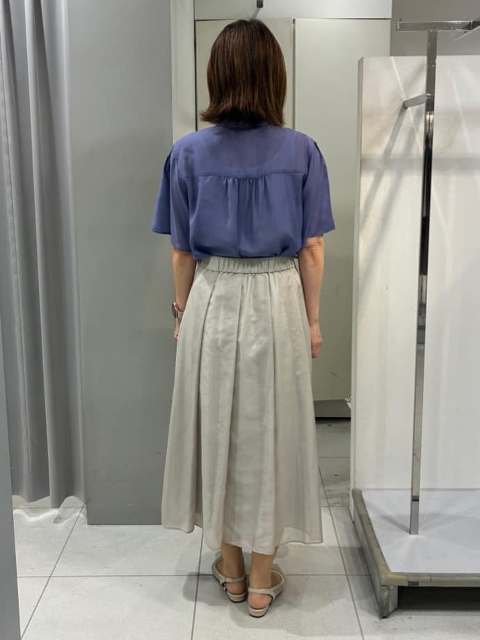 たみちゃんさんの「Reflect｜【選べる5色◎／マシンウォッシュ可】シャーリングデザインブラウス」を使ったコーディネート