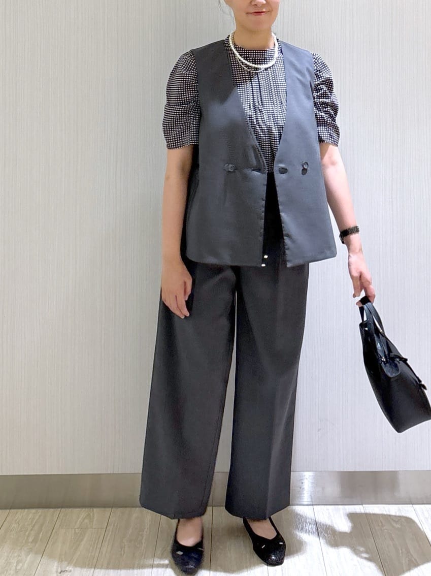 akariさんの「index｜ストレッチ2タックワイドパンツ【洗濯機洗い可／接触冷感／吸水速乾】」を使ったコーディネート