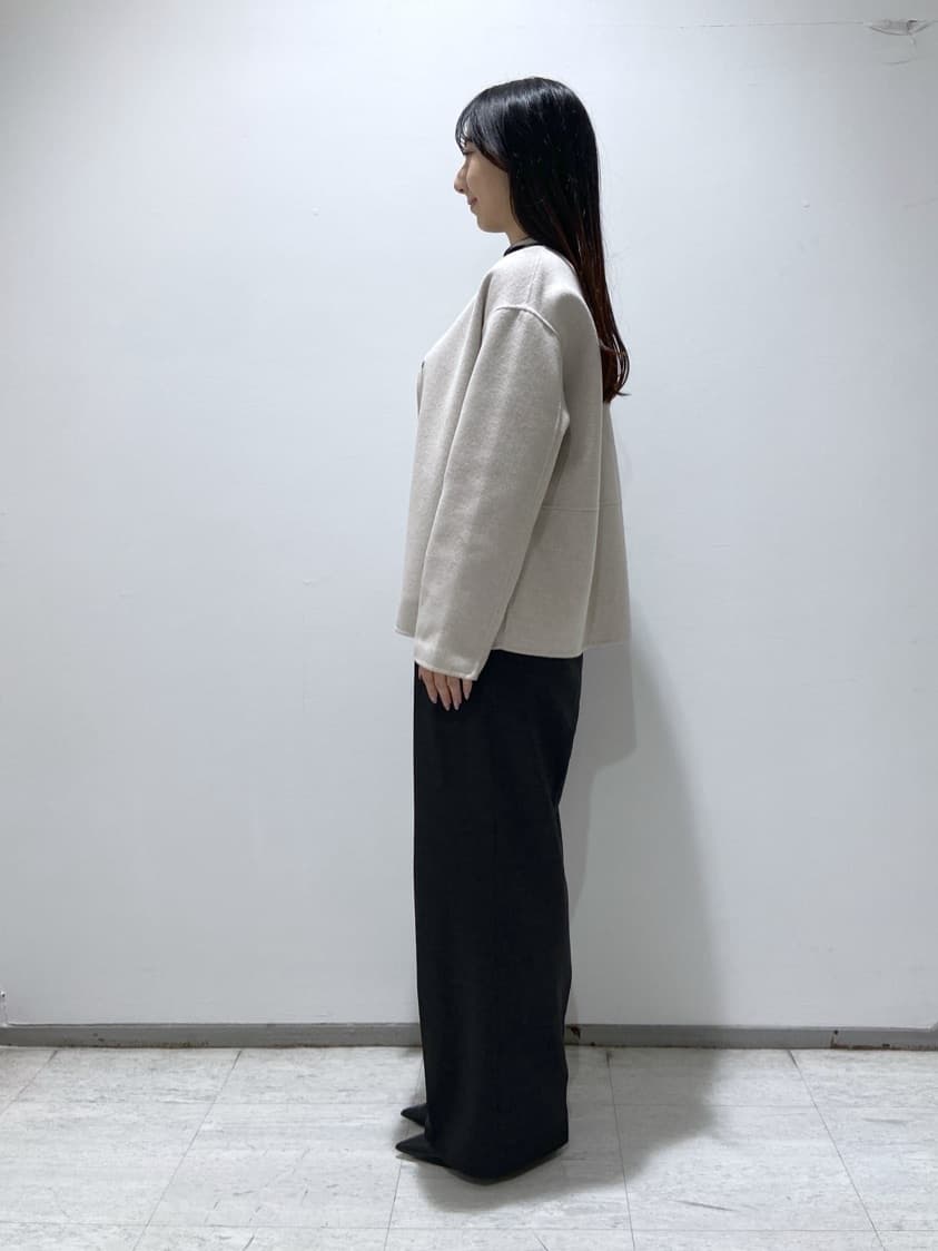 meiさんの「INDIVI｜【洗える／毛玉になりにくい】エクストラファインウール リブタートルニット」を使ったコーディネート