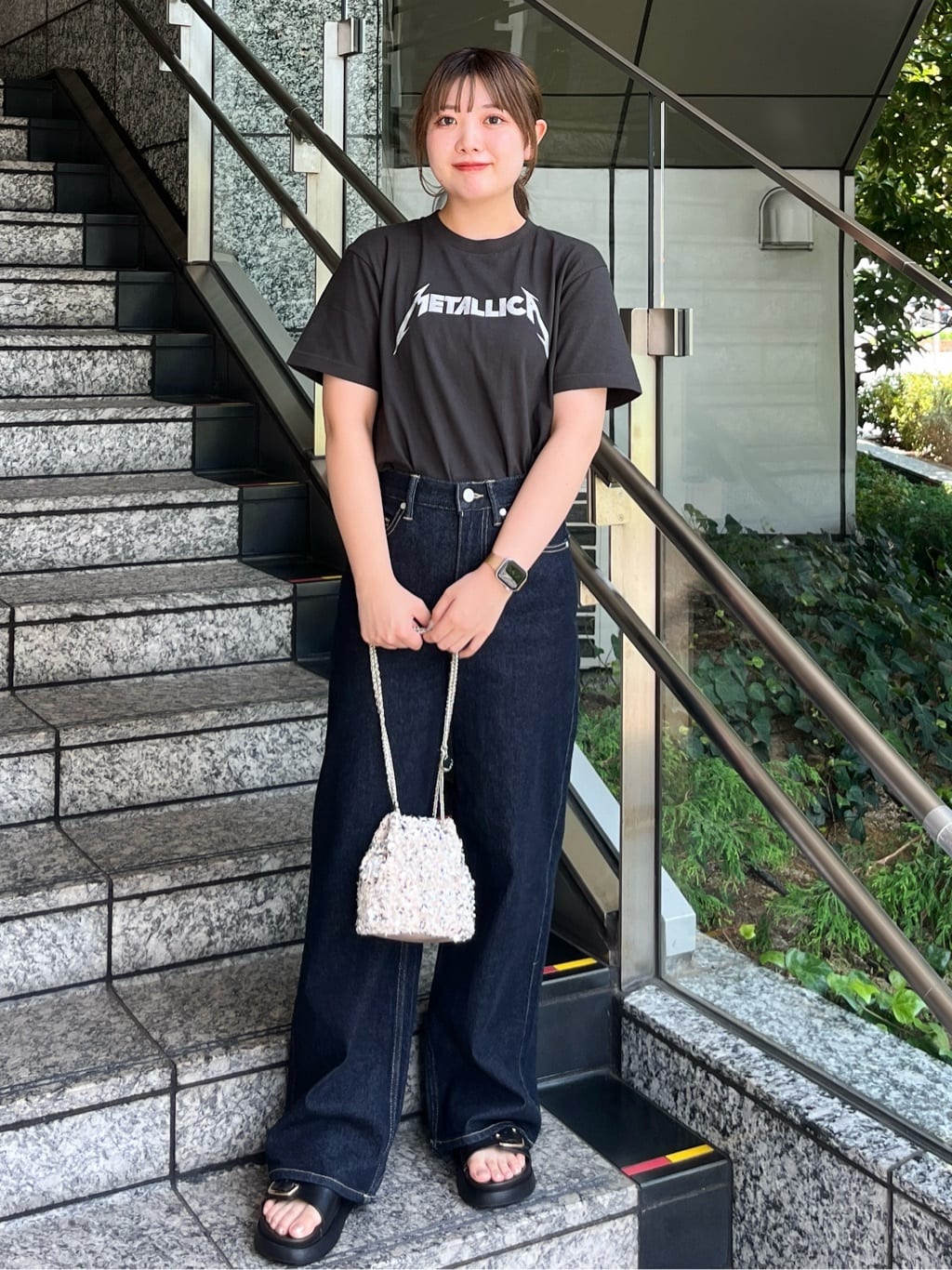HANNAさんの「OPAQUE.CLIP｜ロックTシャツ別注アソート【GREEN DAY／METALLICA／THE BEATLES】」を使ったコーディネート