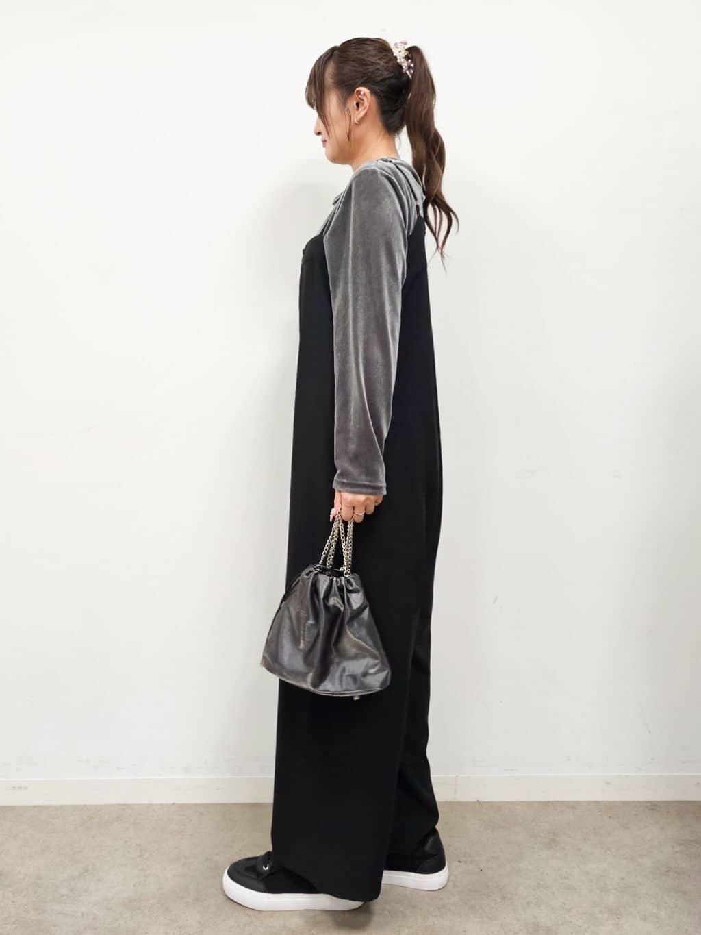 ゆゆさんの「SHOO･LA･RUE｜【S-LL】大人カジュアルに ベアトップ風 キャミサロペット」を使ったコーディネート