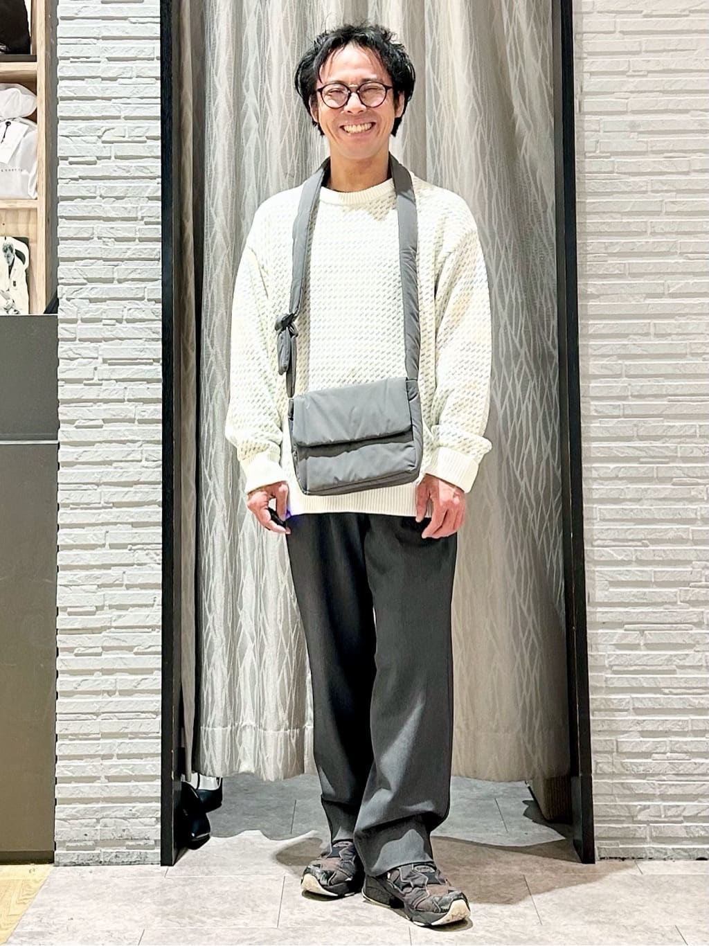 KENJI Iさんの「THE SHOP TK｜バーズアイグラデーションニット 洗濯機OK／ユニセックスでおすすめ！」を使ったコーディネート