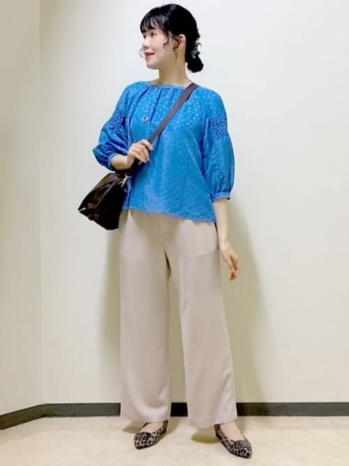  beni_gingerさんの「Reflect｜【接触冷感／マシンウォッシュ可／ウエスト総ゴム】ワイドシルエットパンツ」を使ったコーディネート