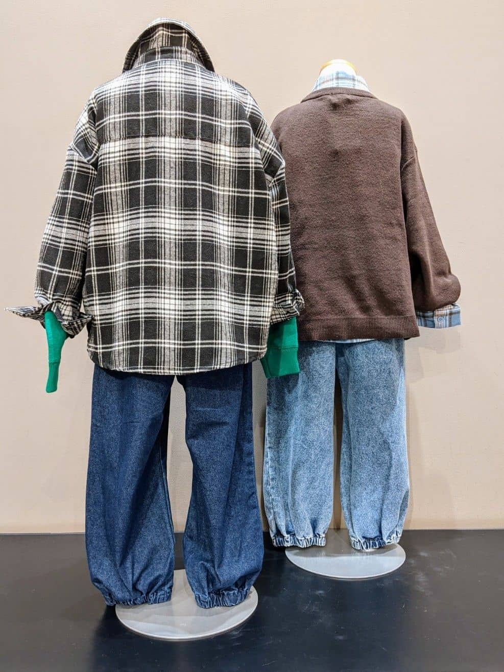 vacheさんの「SHOO･LA･RUE｜【100-150cm】チェックオーバーシャツ」を使ったコーディネート