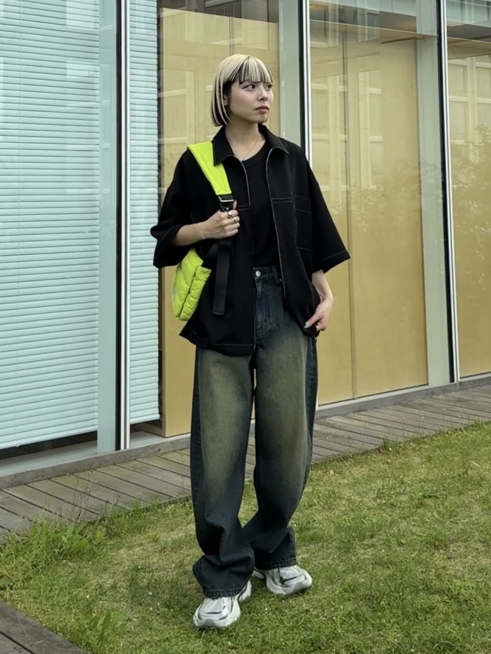 川本葵さんの「tk.TAKEO KIKUCHI｜」を使ったコーディネート