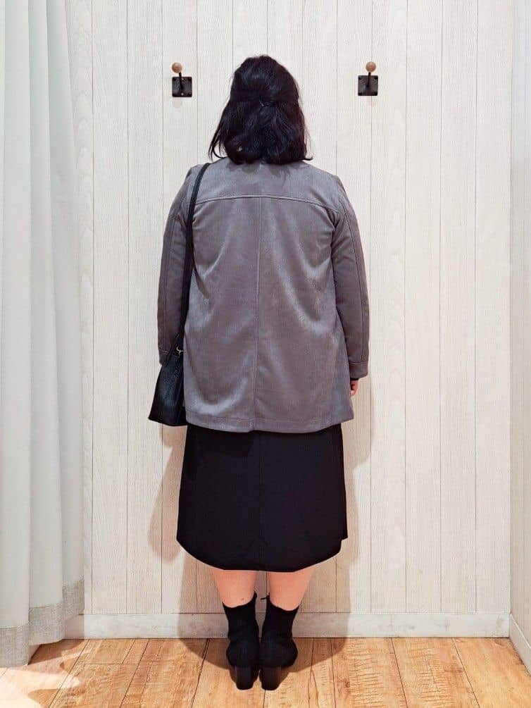 kotomiさんの「SHOO･LA･RUE｜【S-LL】上品さを纏う やわらかフェイクスエード ミドル丈ブルゾン」を使ったコーディネート