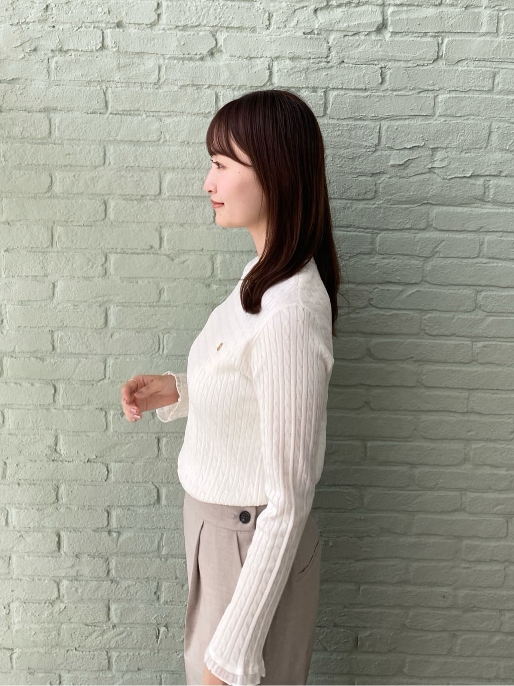 みさかさんの「index｜ウールライクストレッチテーパードパンツ／セットアップ対応【洗濯機OK】」を使ったコーディネート