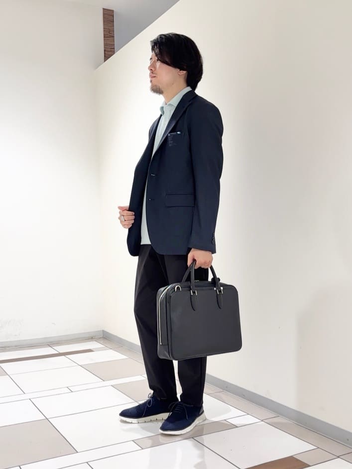 及川さんの「TAKEO KIKUCHI｜【360&deg;ストレッチ／セットアップ対応】None Of Stress ジャケット」を使ったコーディネート