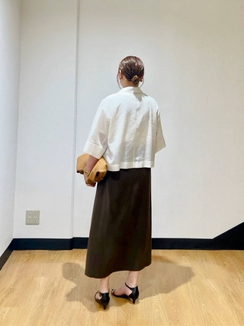 ʏᴜᴋɪᴋᴏさんの「UNTITLED｜【UVカット/接触冷感/吸水速乾/ゆったり】V開きネックシャツ」を使ったコーディネート