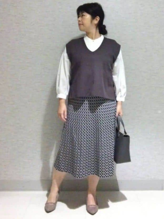 sakoさんの「Reflect｜【WEB先行カラーあり／セットアップ可】幾何調柄ニットスカート」を使ったコーディネート