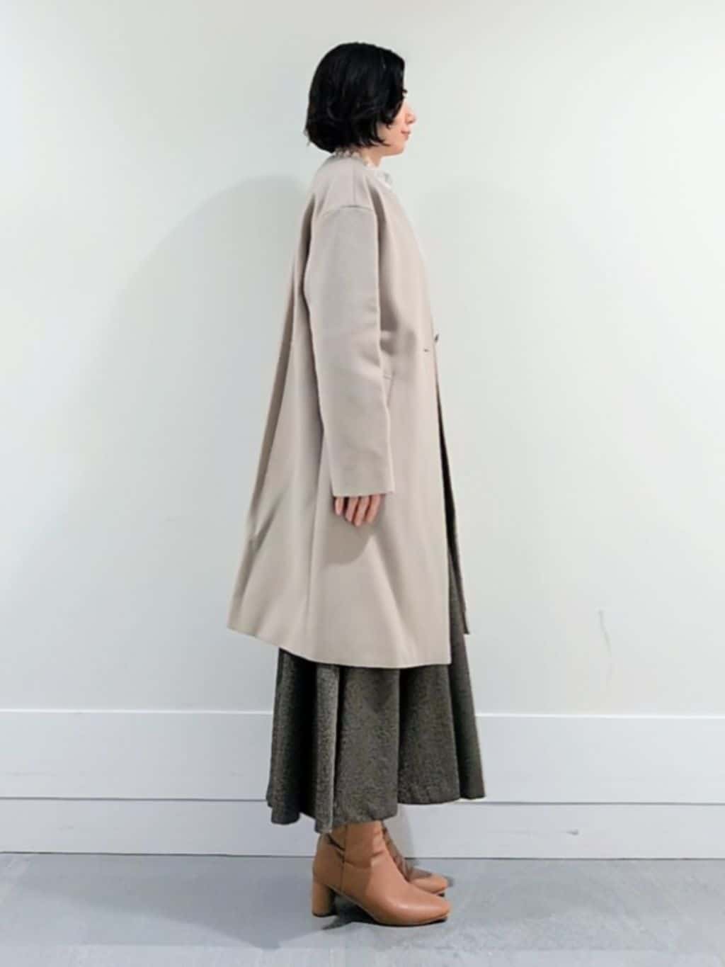 ミズタさんの「UNTITLED｜【日本製／通勤／フォーマル】カシミヤ混ノーカラーコート」を使ったコーディネート