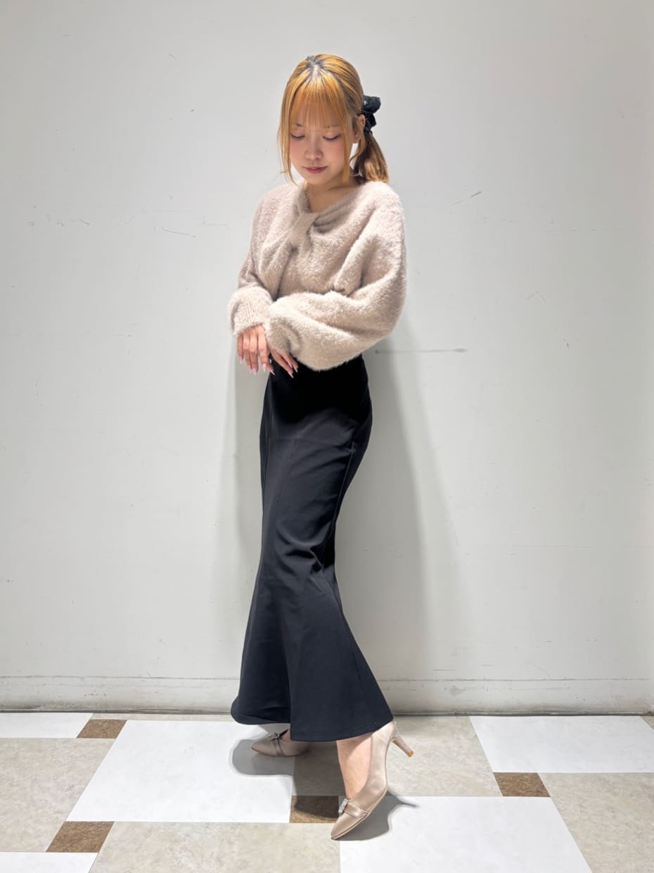 せらら⭐️さんの「ESPERANZA｜【12時間パンプス】約7．5cm／ビジューベルト パーティ-結婚式に最適」を使ったコーディネート