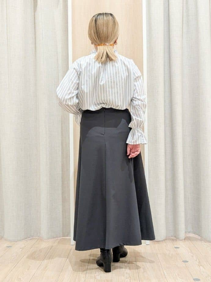 minさんの「grove｜フリルカラーリボンブラウス」を使ったコーディネート