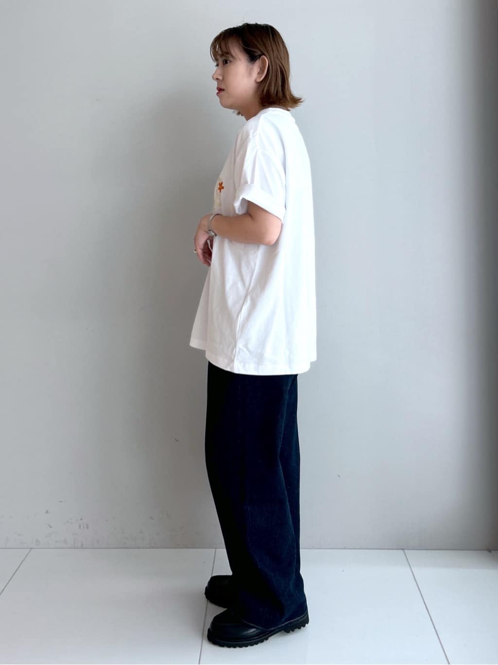 Hirokaさんの「Dessin｜ロゴ刺繍Tシャツ」を使ったコーディネート