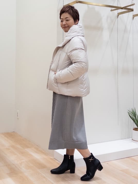 シュウコさんの「grove｜【名品アウター／800FP・多機能】つつまれダウンショート」を使ったコーディネート