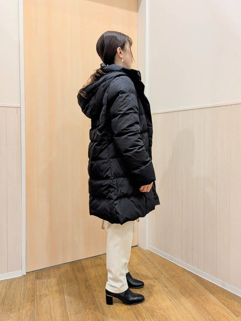 yururiさんの「SHOO･LA･RUE｜【洗濯機可/撥水】フェイクファーフード ロングダウン」を使ったコーディネート