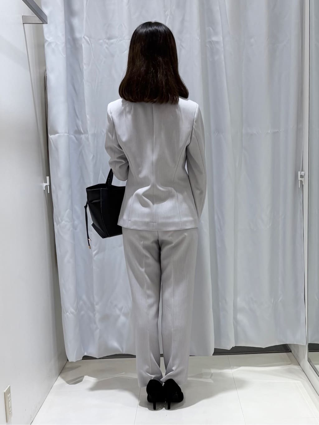 みさきさんの「COUP DE CHANCE｜【手洗い可／日本製／スーツ可】ストレートパンツ」を使ったコーディネート