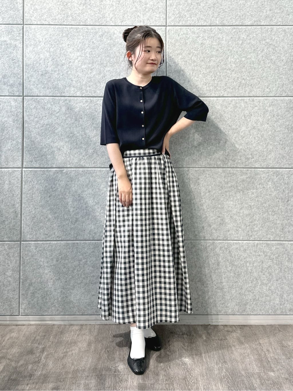 Harunaさんの「Dessin｜【UVカット/洗える】2WAY五分袖カーディガン」を使ったコーディネート