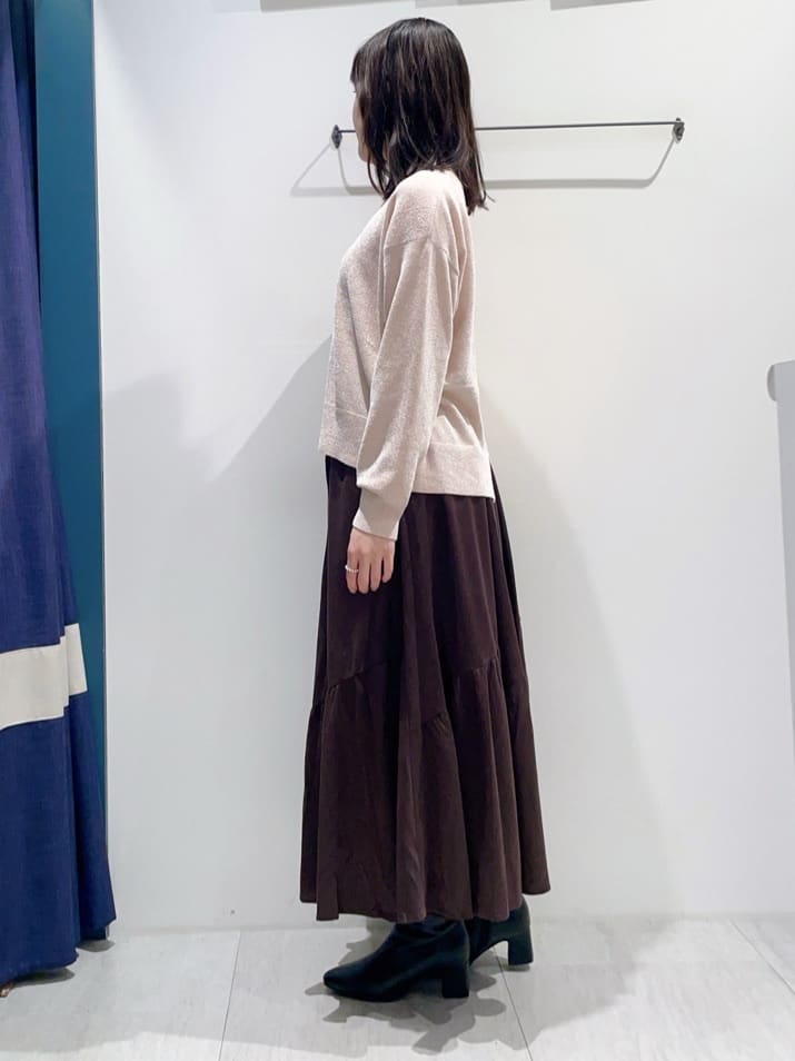 haruさんの「grove｜スエードライク マキシティアードスカート」を使ったコーディネート