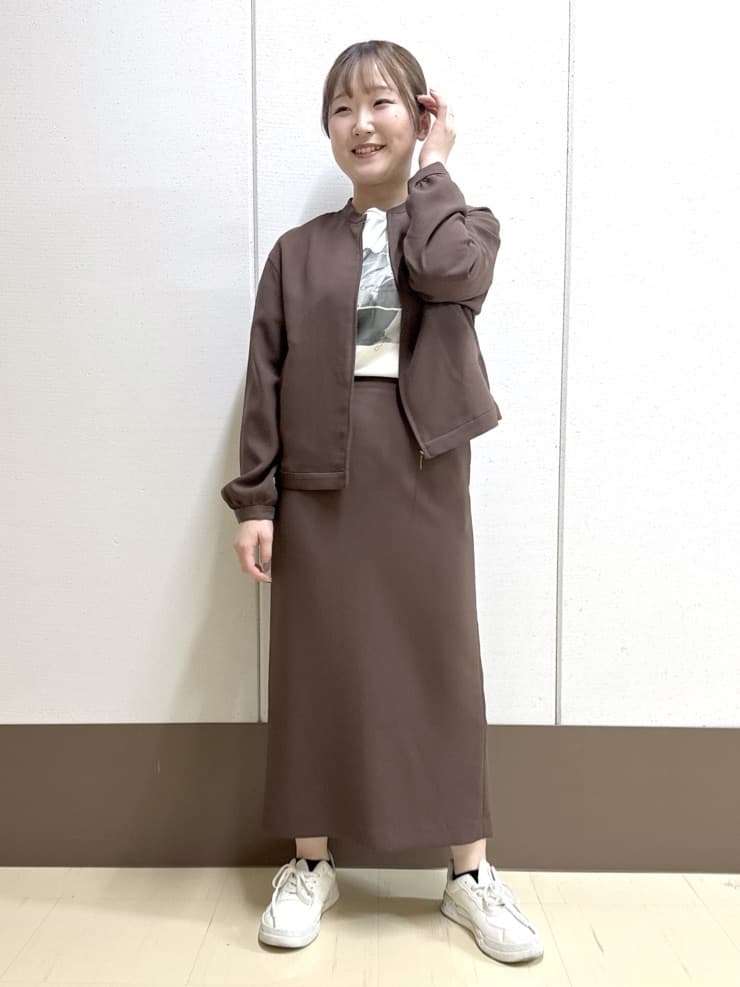 Rikoさんの「INDIVI｜【UVケア】プリントフォトロングTシャツ」を使ったコーディネート