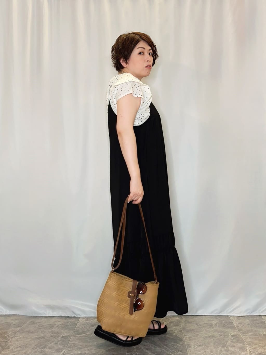 たみさんの「SHOO･LA･RUE｜【S-LL/ひんやり】きちんと見えで好印象 ドット柄デザイントップス」を使ったコーディネート
