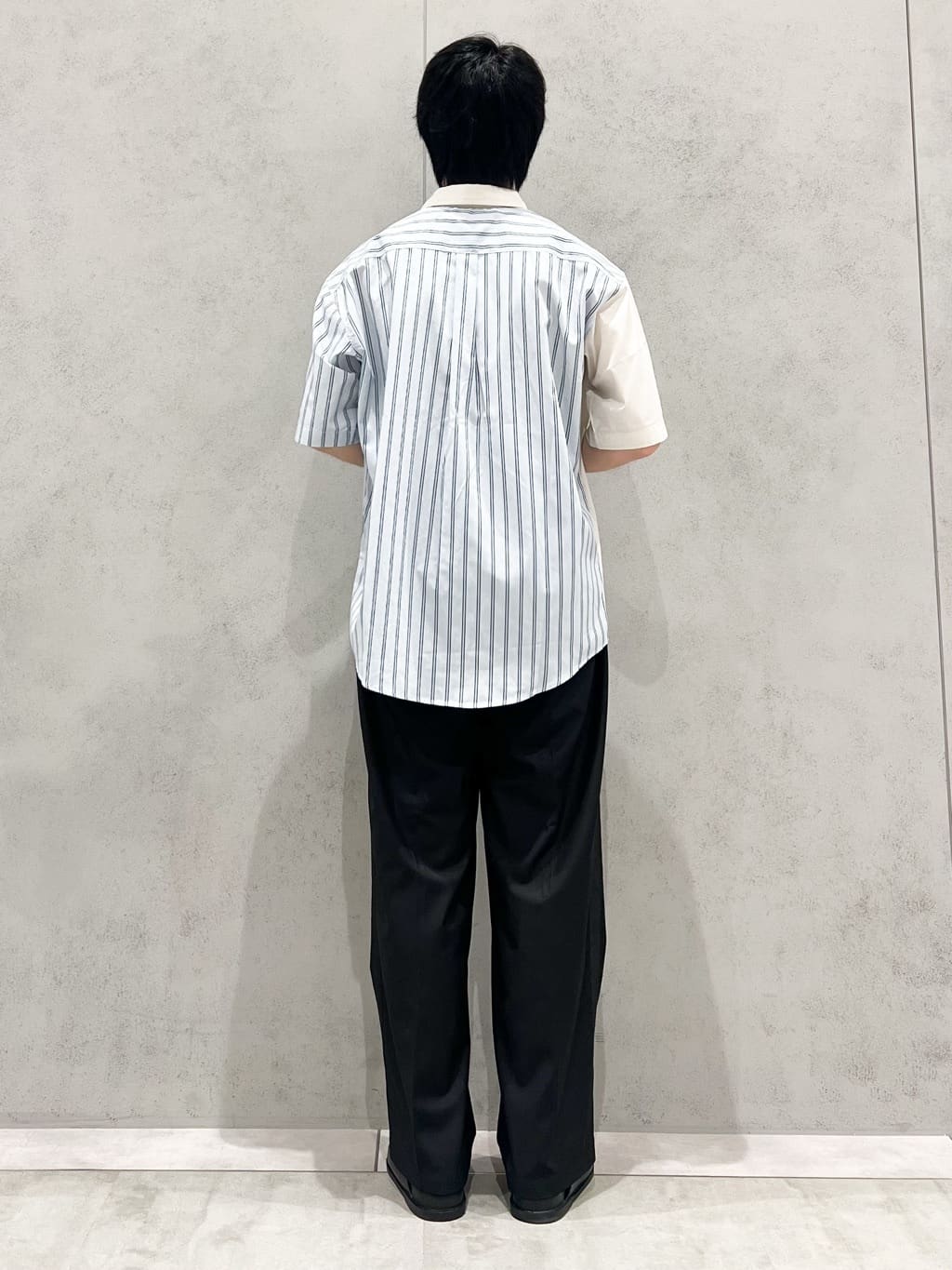SHI-MAさんの「THE SHOP TK｜ブロードパネルストライプ 半袖シャツ 洗濯機OK／サスティナブル素材」を使ったコーディネート