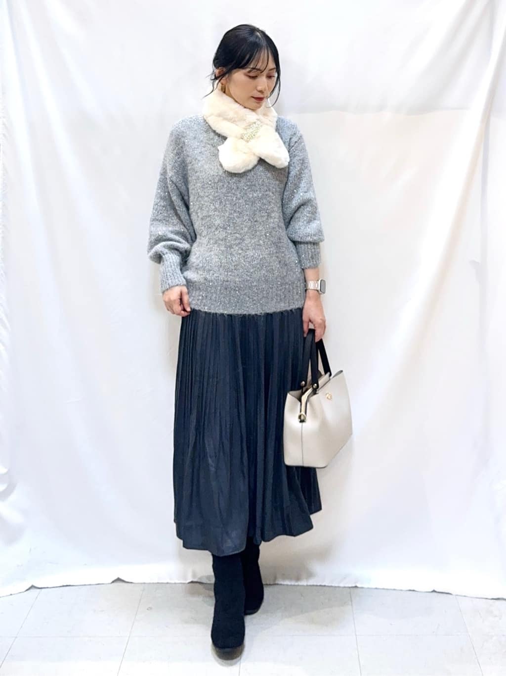 𝐇𝐢𝐫𝐨𝐦𝐢さんの「SHOO･LA･RUE｜起毛ニットブーツ」を使ったコーディネート