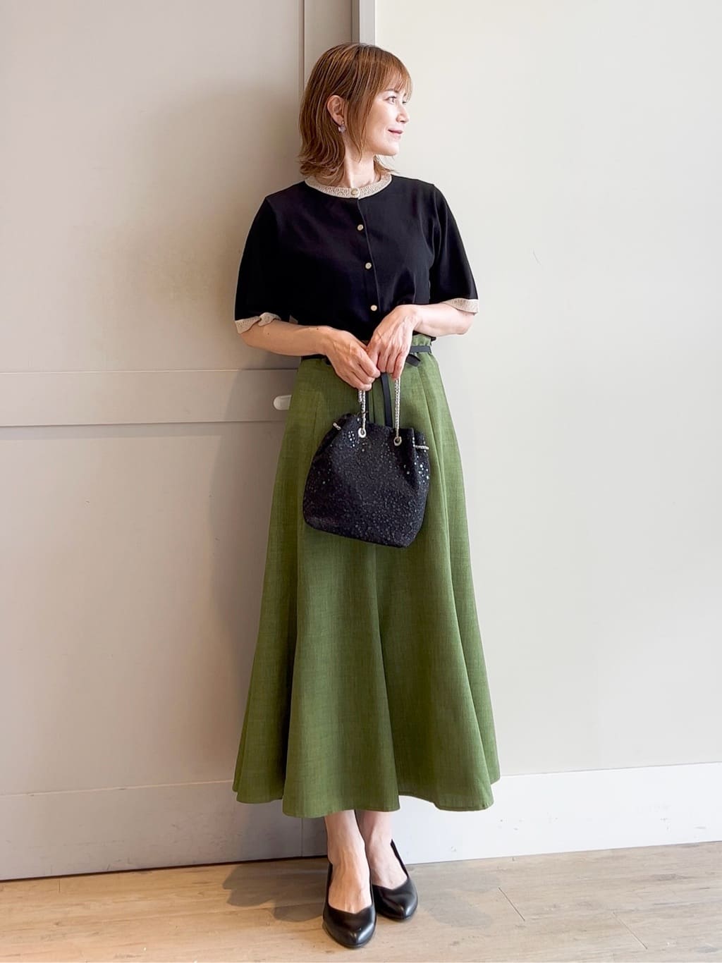 yamakoさんの「grove｜ドットで華やぐ　軽やかマーメイドスカート」を使ったコーディネート
