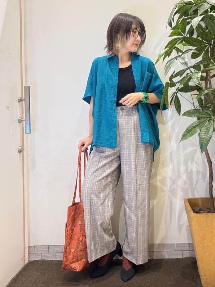 misakiさんの「SHOO･LA･RUE｜【洗える/S-LL/5分袖】1枚でも羽織としても。さらさらドレープシャツ」を使ったコーディネート