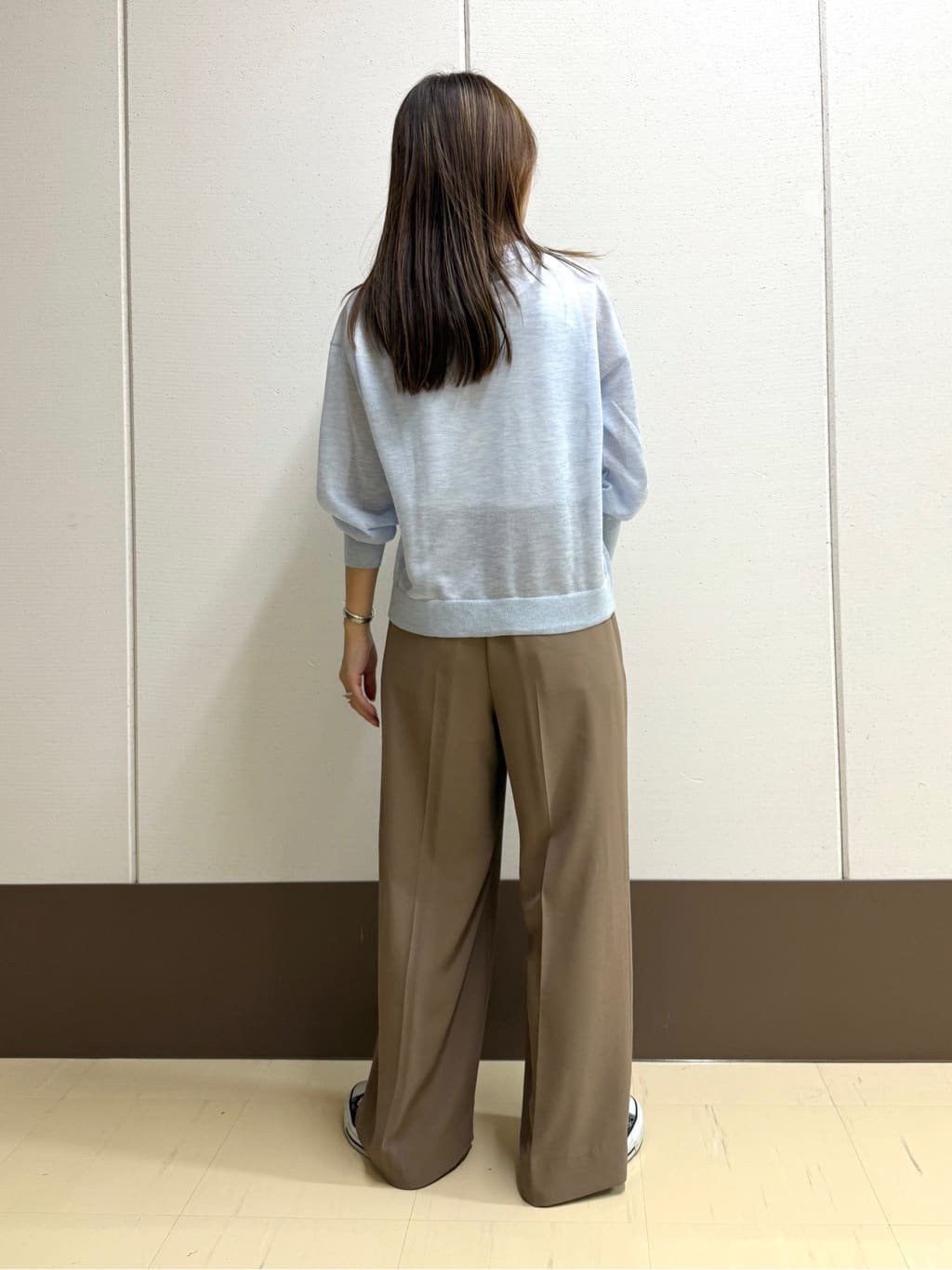 mamiさんの「INDIVI｜【着心地◎！】タックワイドパンツ」を使ったコーディネート