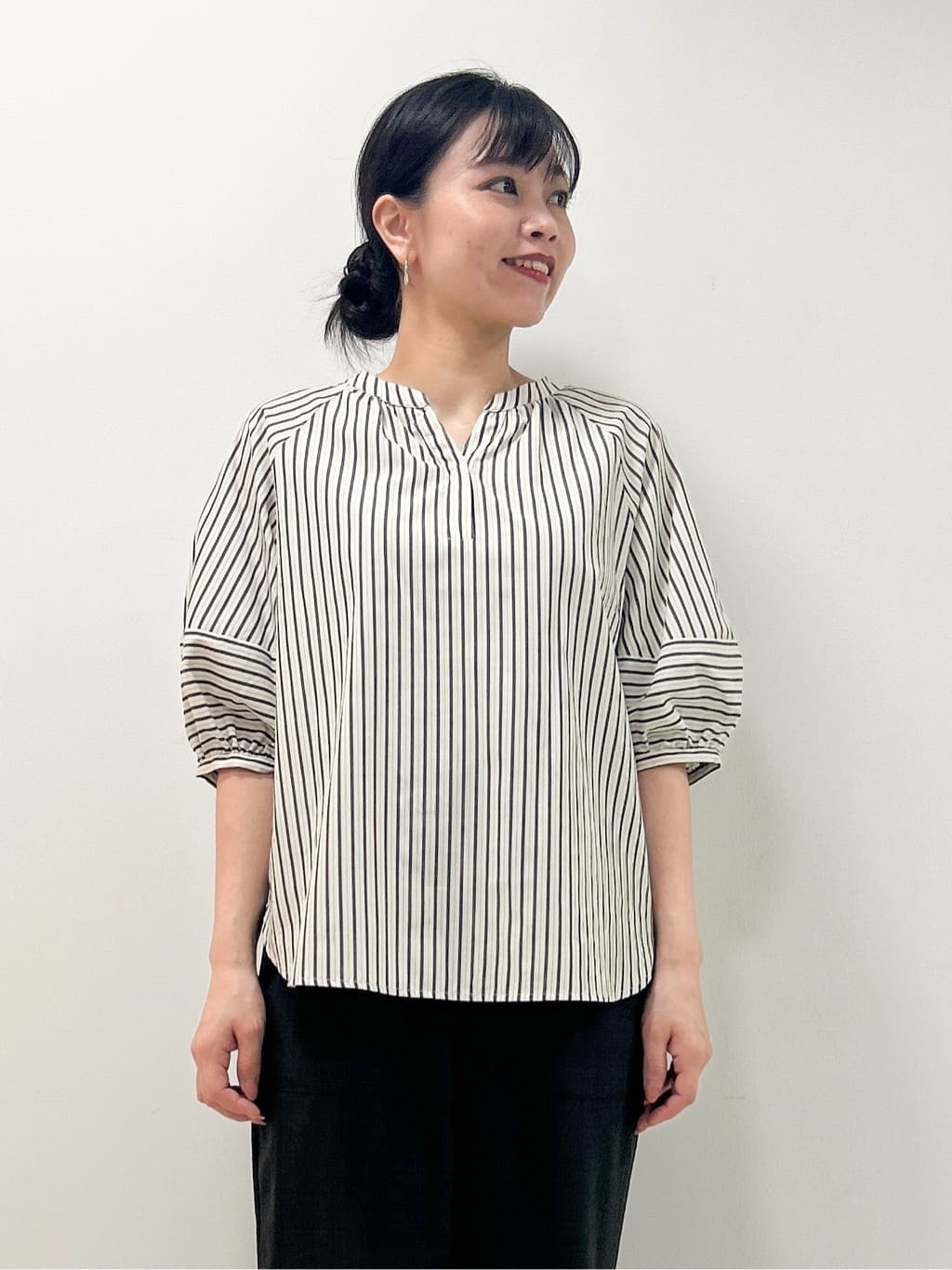 Kaiさんの「Dessin｜【ウエストゴム・洗える】アウトポケットワイドパンツ（XS～L）」を使ったコーディネート