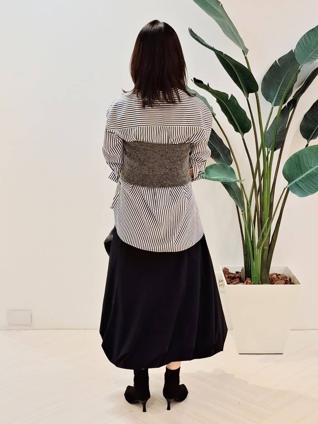 YuKaRiさんの「UNTITLED｜【トレンド/柔らかな素材感】ビスチェセットカーディガン」を使ったコーディネート